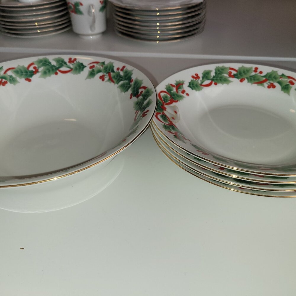 Christmas Vintage Noel Soup Salad Bowl Holly Berries By Sango